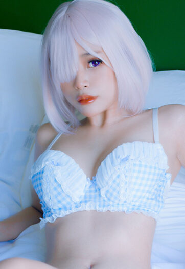 Coser-Byoru-Mashu-Kirielight-Bikini-PixiBB