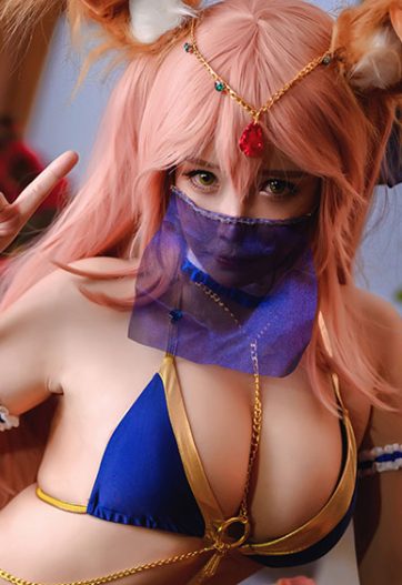 Coser-aa-Vol.008-Cosplay-PixiBB