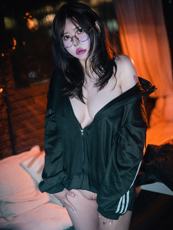 [BLUECAKE] SUA (지수아): Vol.05 Nude Bikini Black (RED+) (60 photos) Sexy Girl